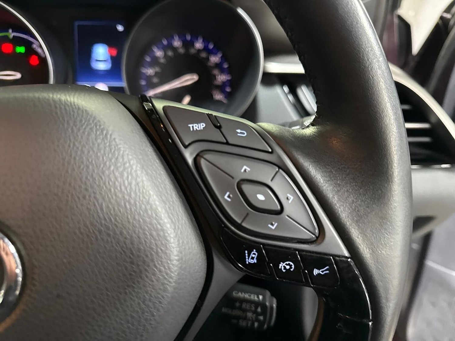 Used Toyota C-HR 2022 for sale - 77635468: Photo 25