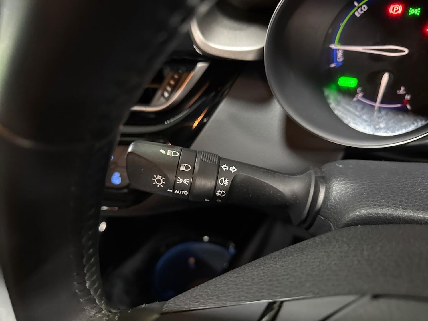 Used Toyota C-HR 2022 for sale - 77635468: Photo 26