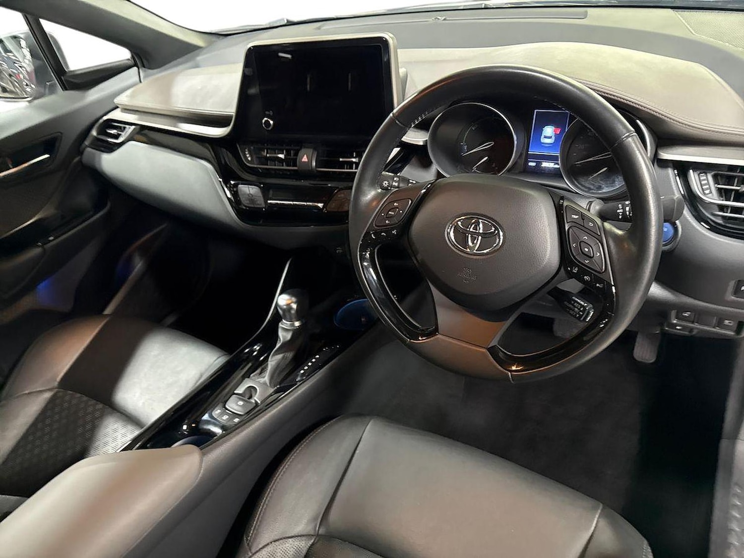 Used Toyota C-HR 2022 for sale - 77635468: Photo 9