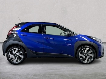 Used Toyota Aygo X 2025 for sale - 76299382: Photo 3