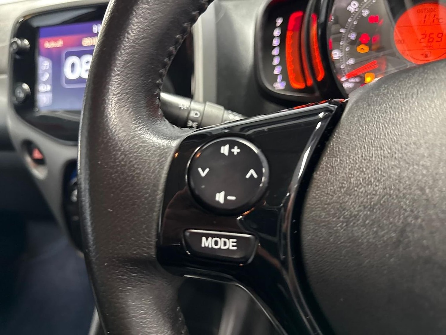 Used Toyota AYGO 2020 for sale - 76436520: Photo 24