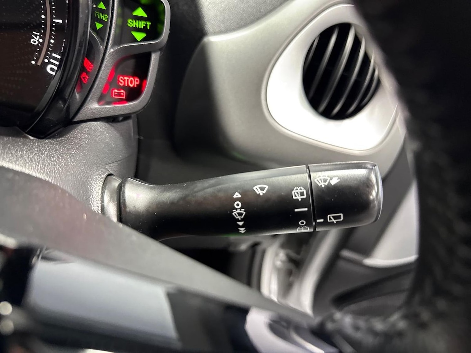 Used Toyota AYGO 2020 for sale - 76436520: Photo 27