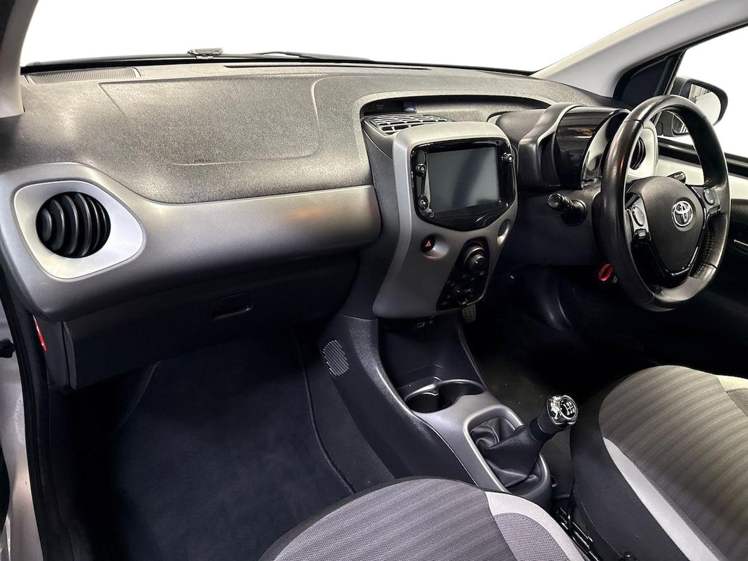 Used Toyota AYGO 2020 for sale - 76436520: Photo 7