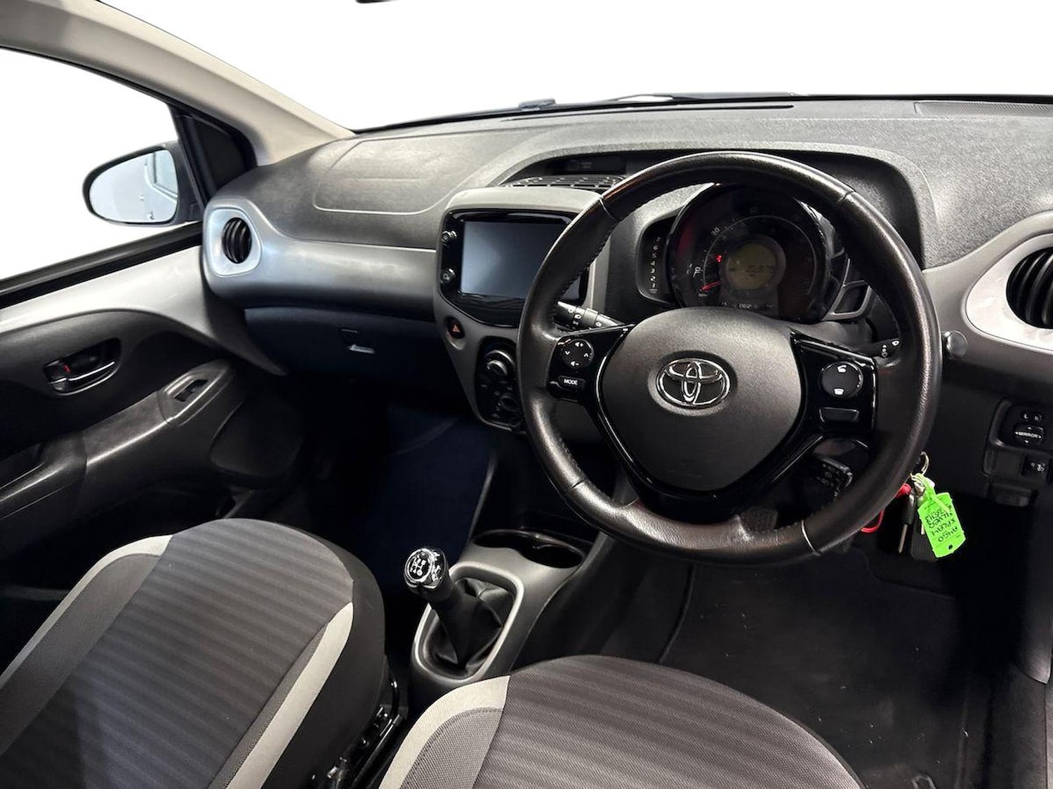 Used Toyota AYGO 2020 for sale - 76436520: Photo 8