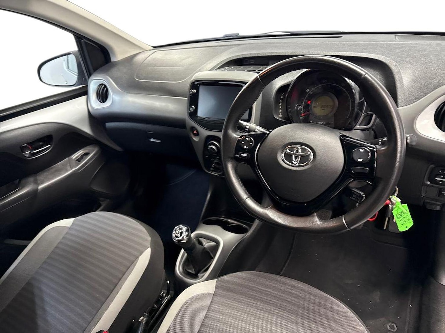Used Toyota AYGO 2020 for sale - 76436520: Photo 9