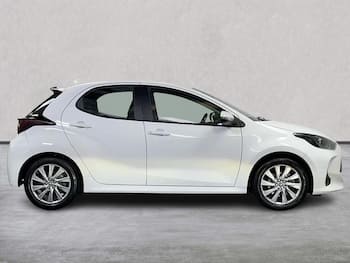 Used Toyota Yaris 2022 for sale - 79819519: Photo