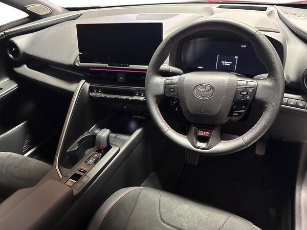 Used Toyota C-HR 2024 for sale - 75490539: Photo 9