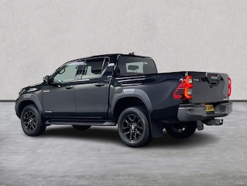 Used Toyota Hilux 2025 for sale - 78250945: Photo