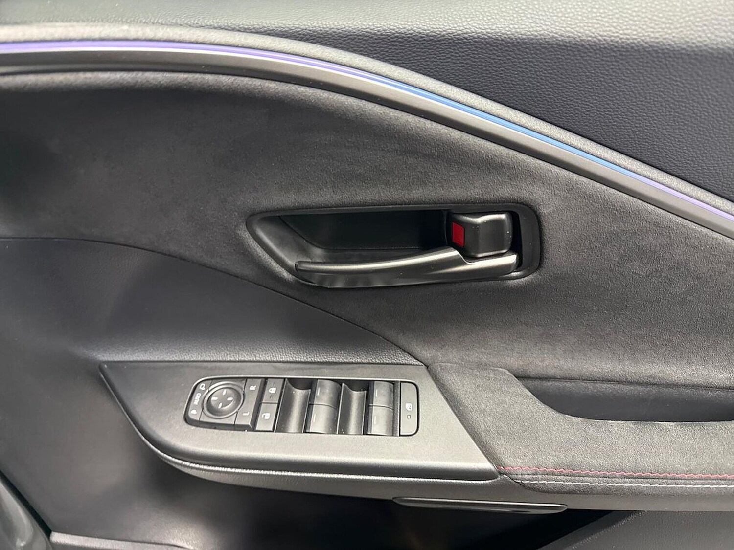 Used Toyota C-HR 2024 for sale - 77487729: Photo 21