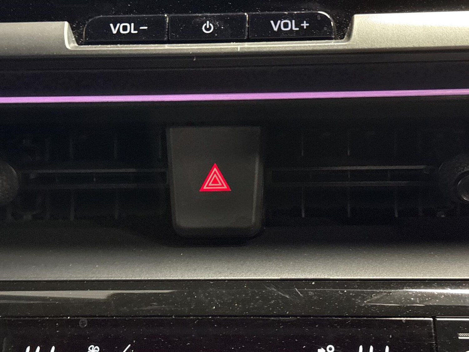 Used Toyota C-HR 2024 for sale - 77487729: Photo 22