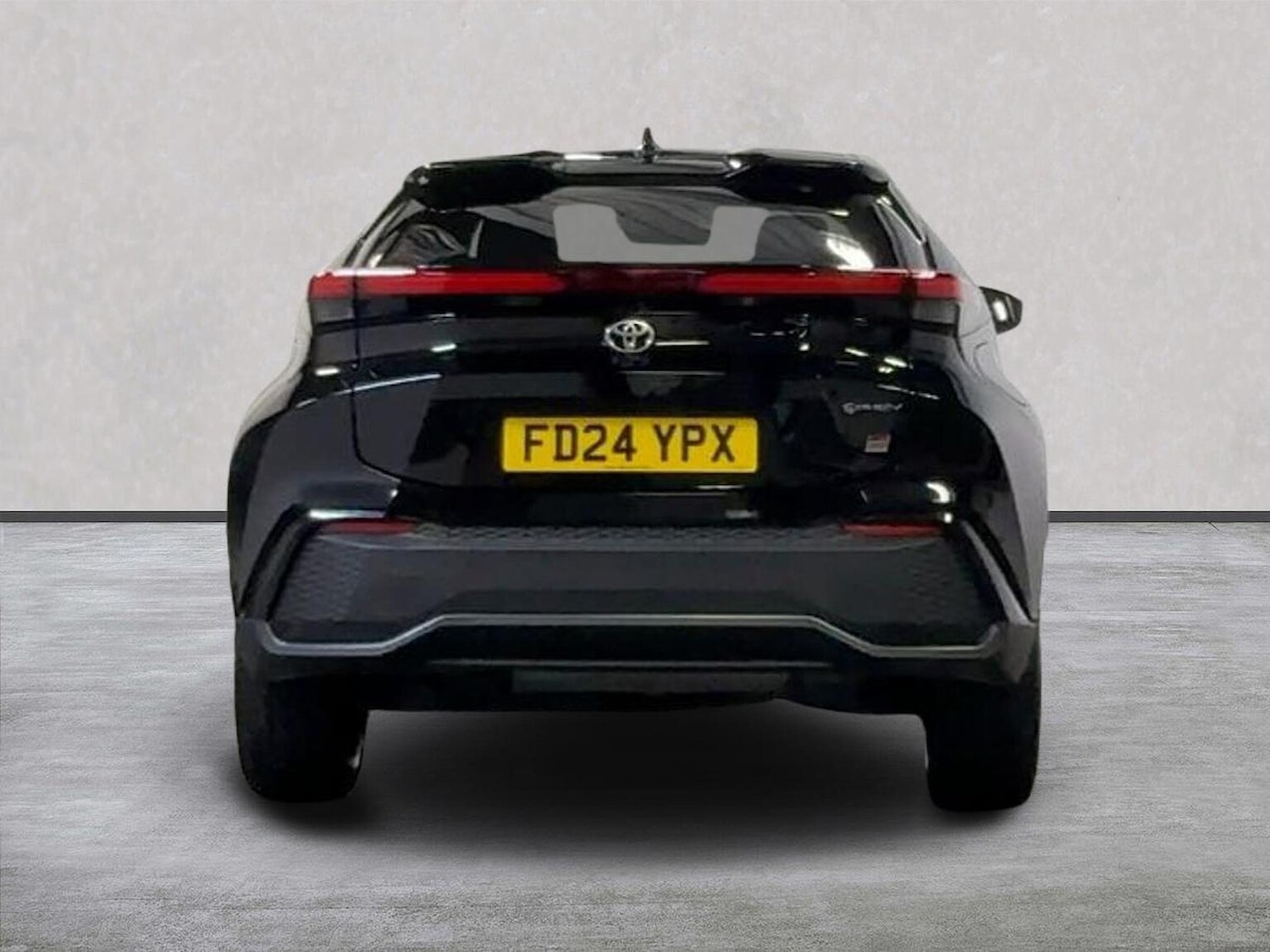 Used Toyota C-HR 2024 for sale - 77487729: Photo 4