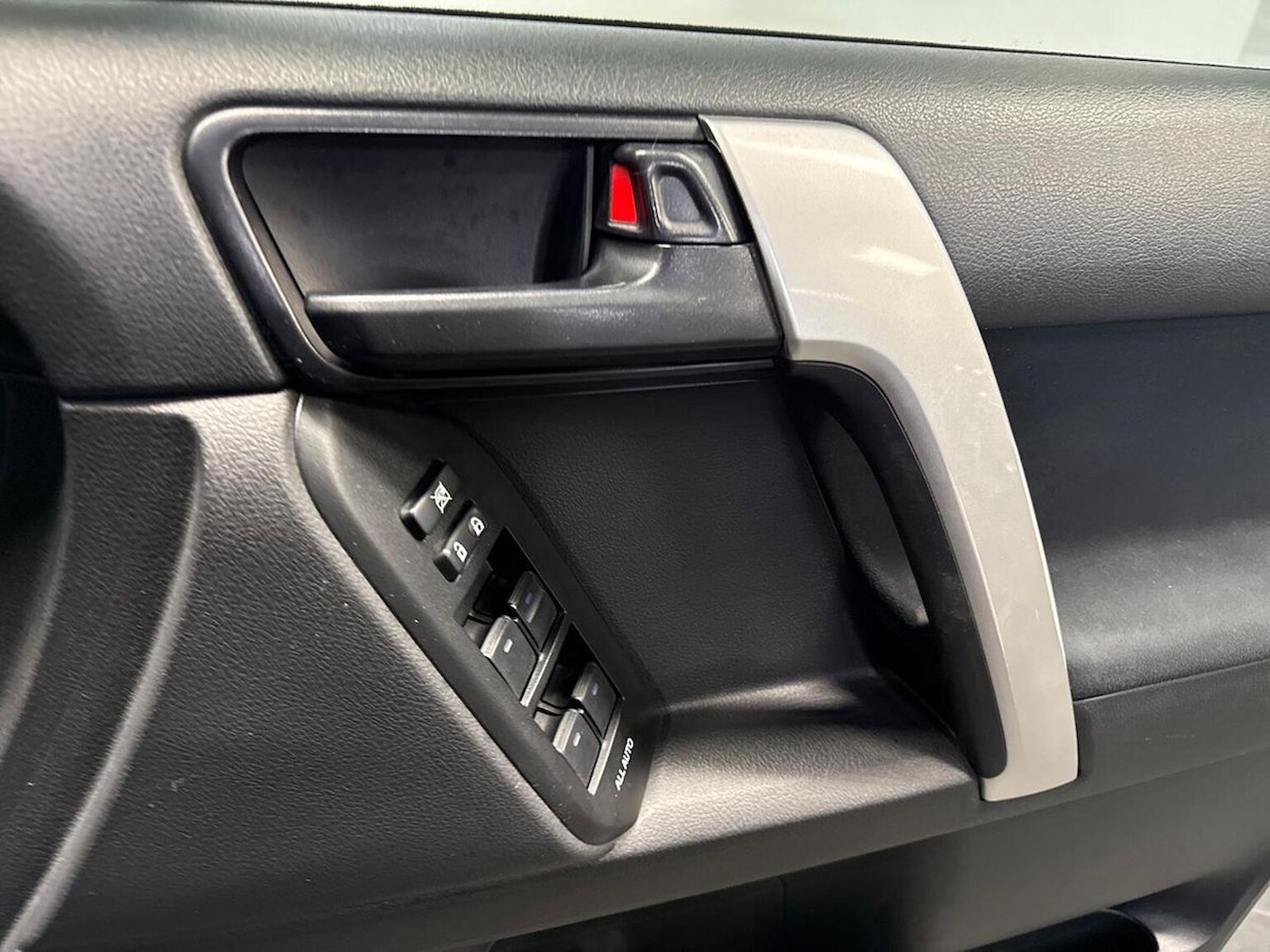 Used Toyota Land Cruiser 2021 for sale - 76324584: Photo 21