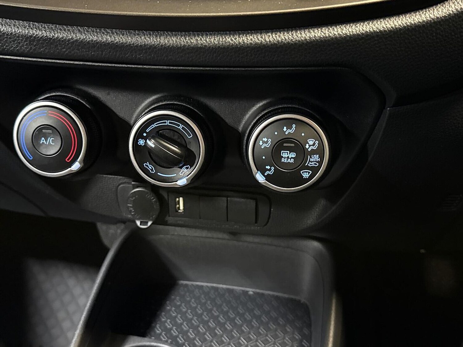 Used Toyota Aygo X 2023 for sale - 76951155: Photo 23