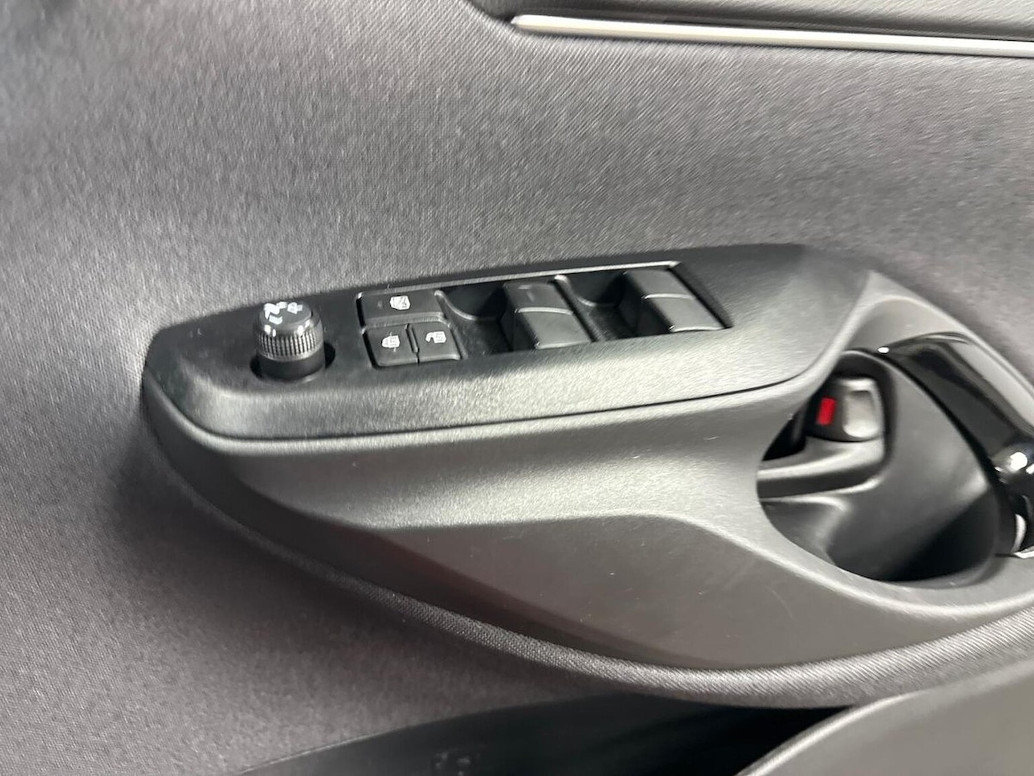 Used Toyota Yaris 2024 for sale - 78106353: Photo 23