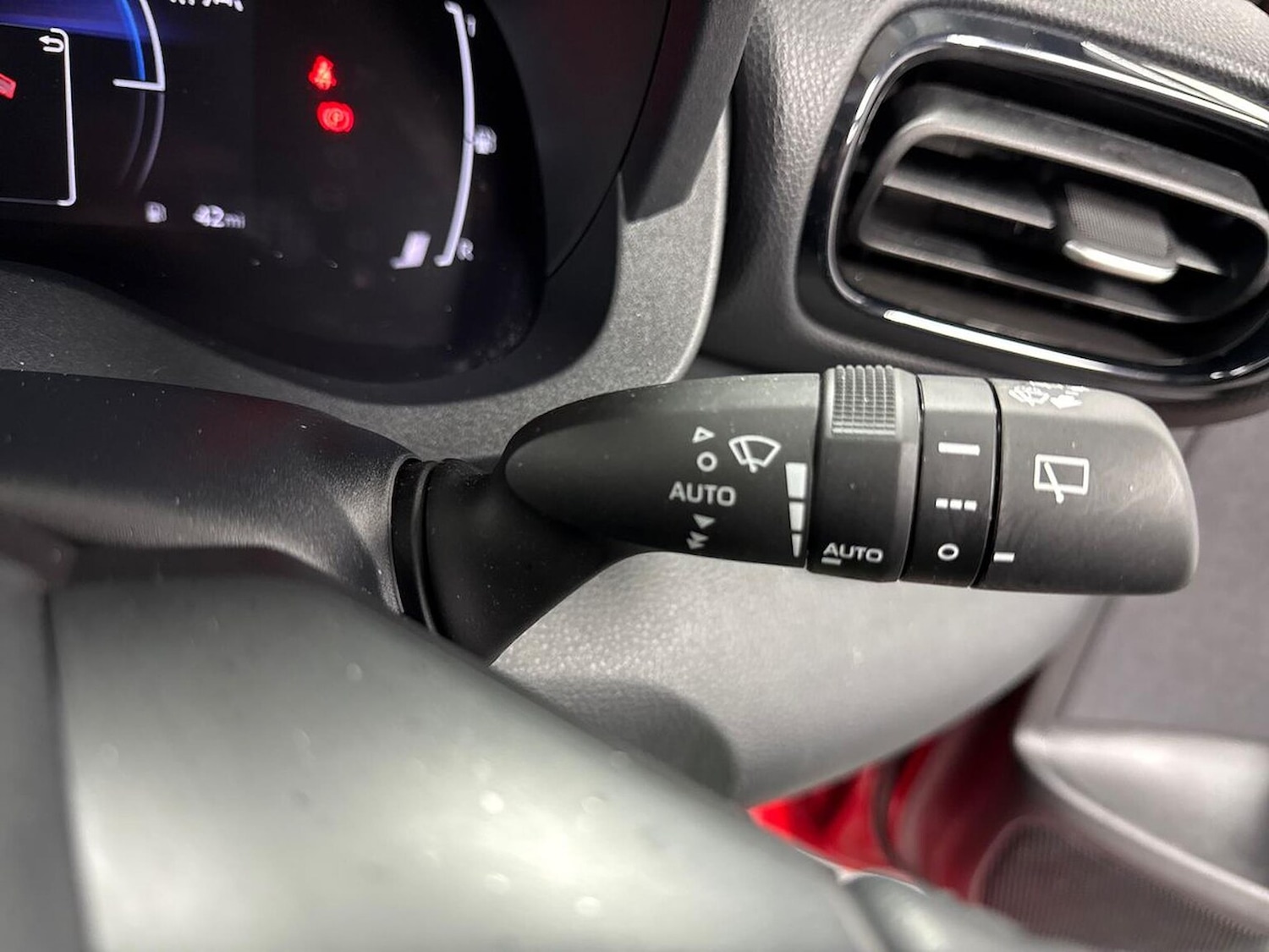 Used Toyota Yaris 2024 for sale - 78106353: Photo 29