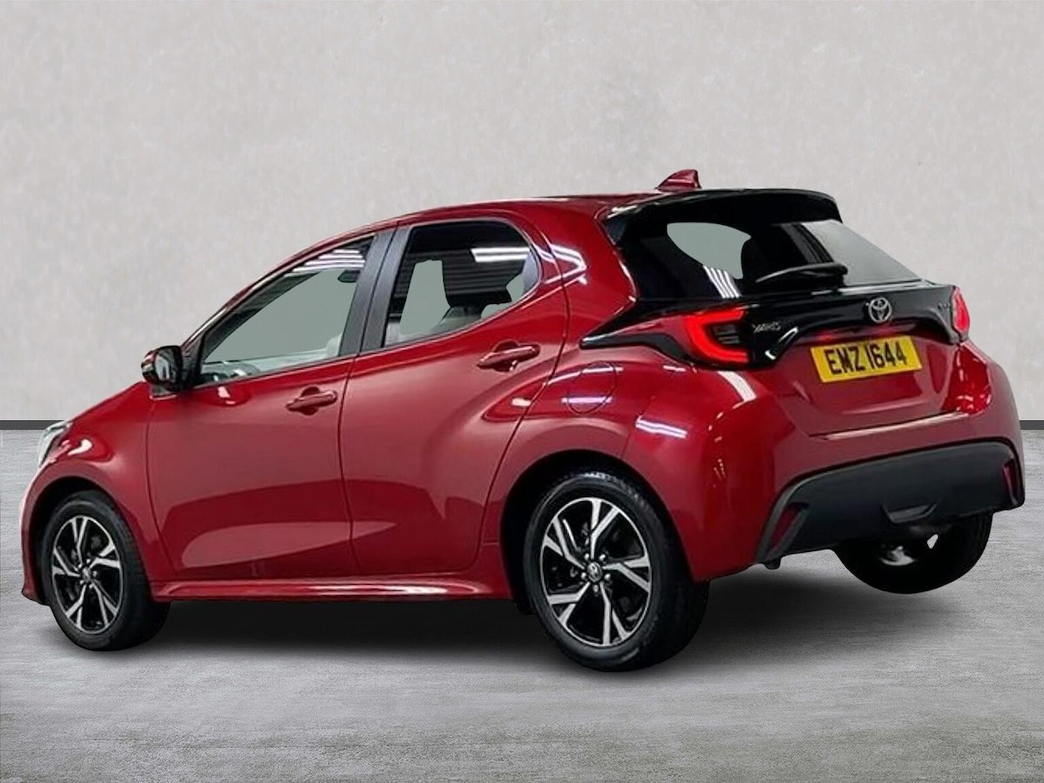 Used Toyota Yaris 2024 for sale - 78106353: Photo 4