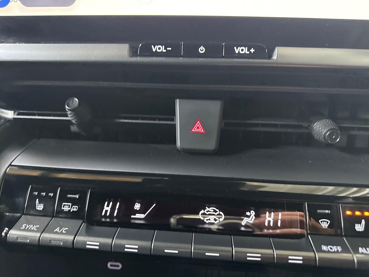 Used Toyota C-HR 2025 for sale - 78194217: Photo 24