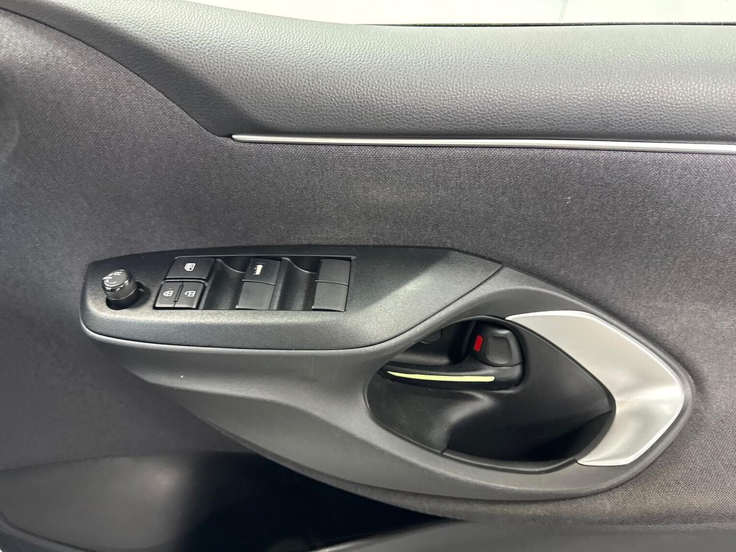 Used Toyota Yaris 2023 for sale - 78194228: Photo 23