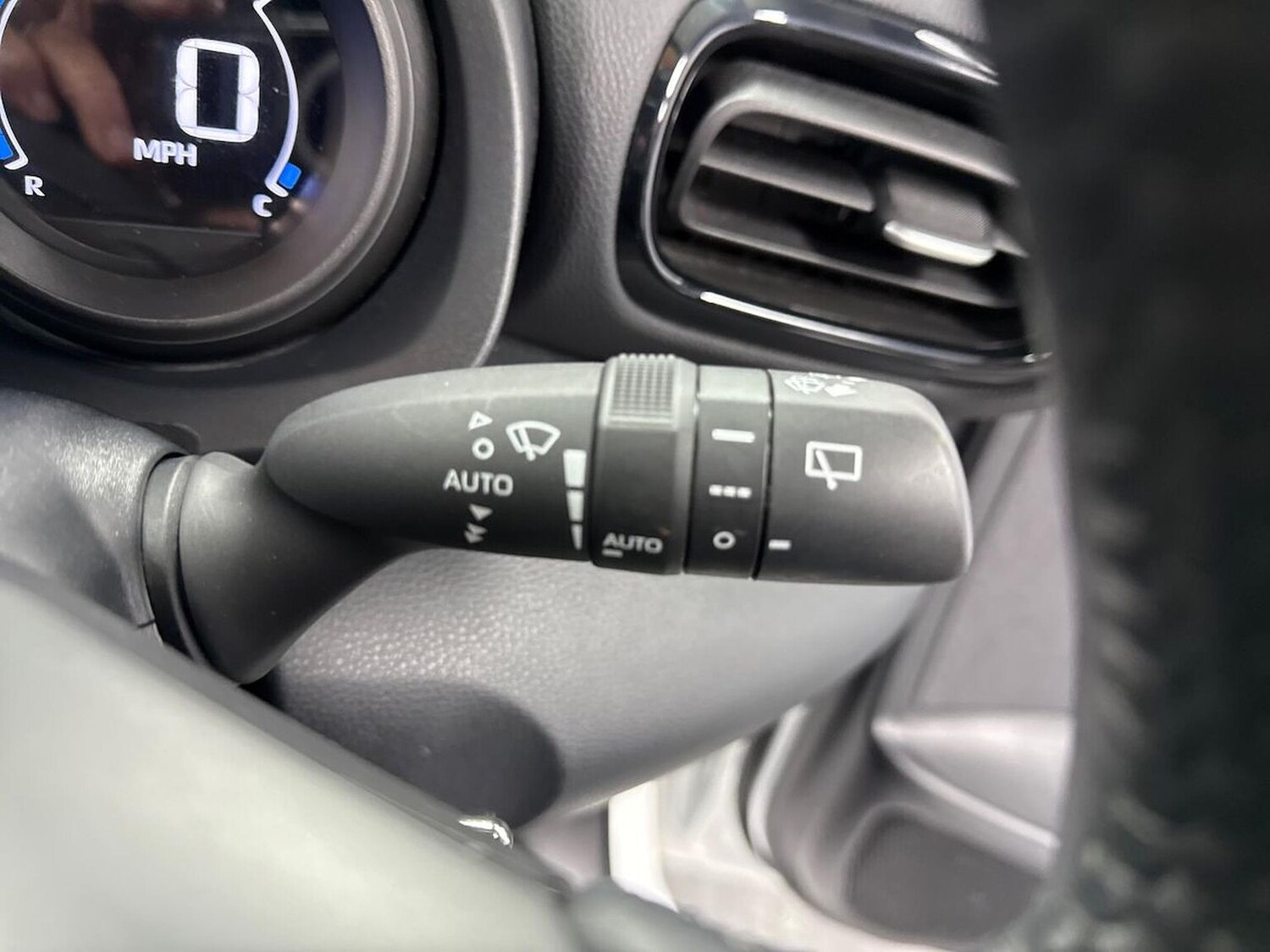 Used Toyota Yaris 2023 for sale - 78194228: Photo 29