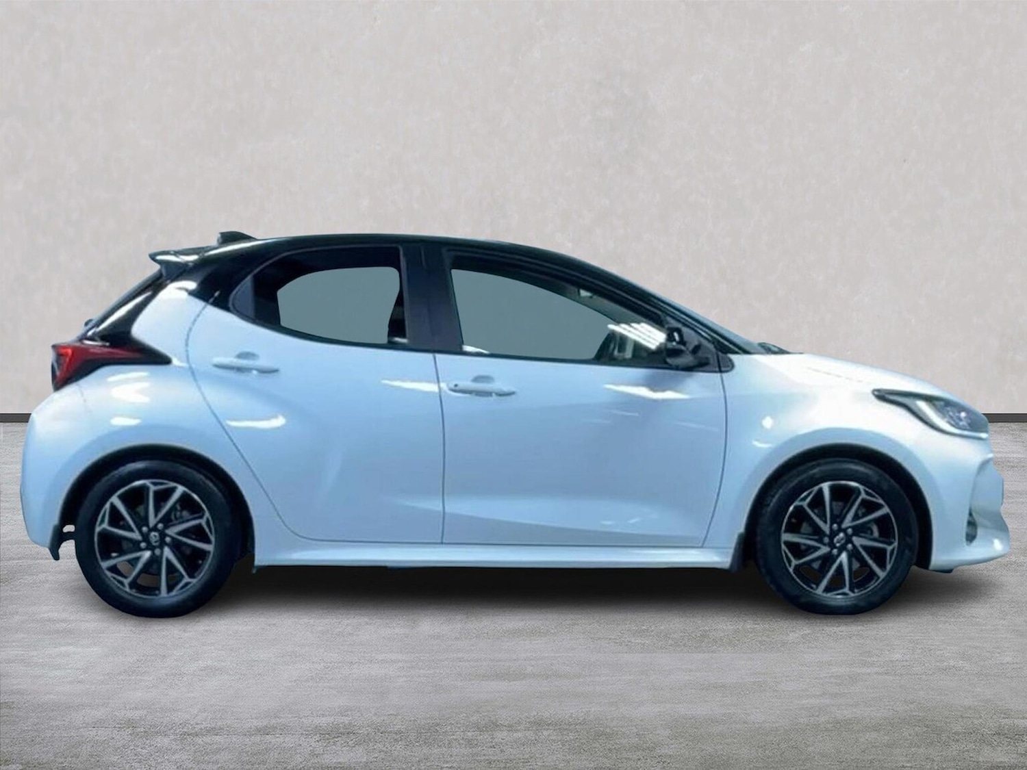 Used Toyota Yaris 2023 for sale - 78194228: Photo 5