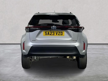 Used Toyota Yaris Cross 2023 for sale - 79417811: Photo