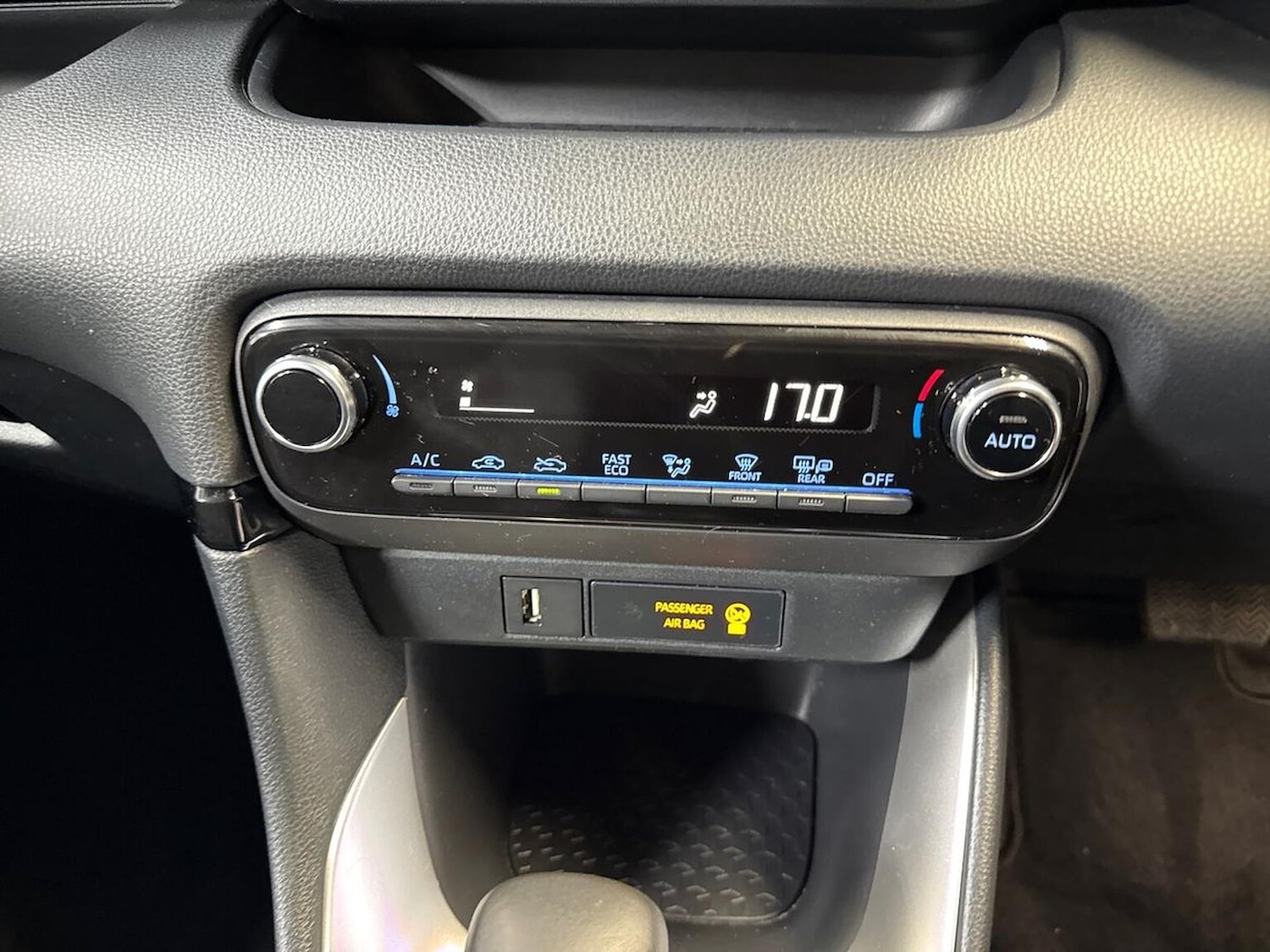 Used Toyota Yaris 2023 for sale - 76785215: Photo 12