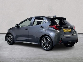 Used Toyota Yaris 2023 for sale - 76785215: Photo