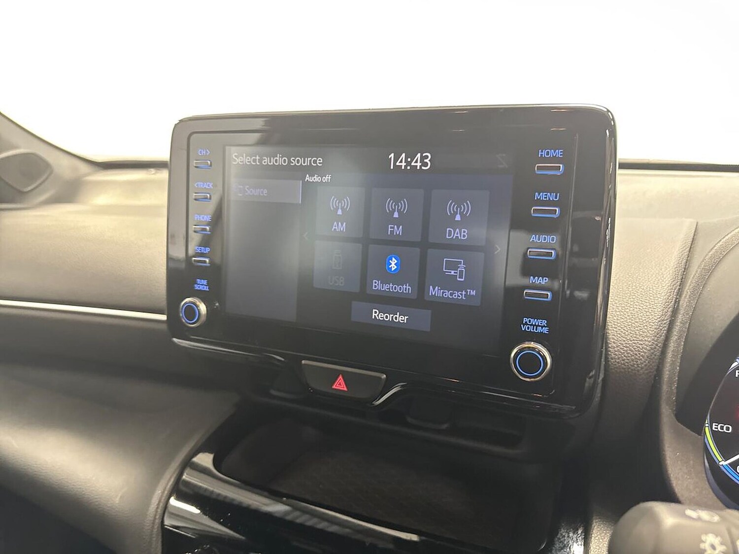 Used Toyota Yaris Cross 2023 for sale - 76342941: Photo 24