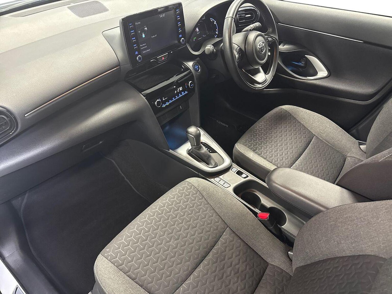 Used Toyota Yaris Cross 2023 for sale - 76342941: Photo 7