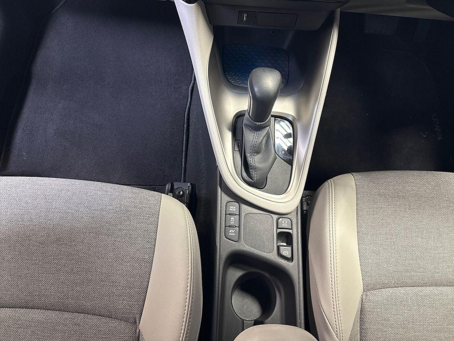 Used Toyota Yaris 2022 for sale - 76430777: Photo 8