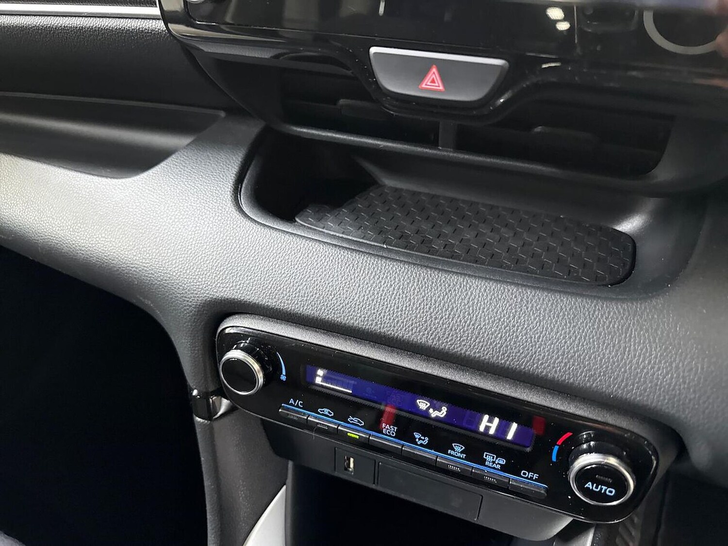 Used Toyota Yaris 2022 for sale - 78194193: Photo 22