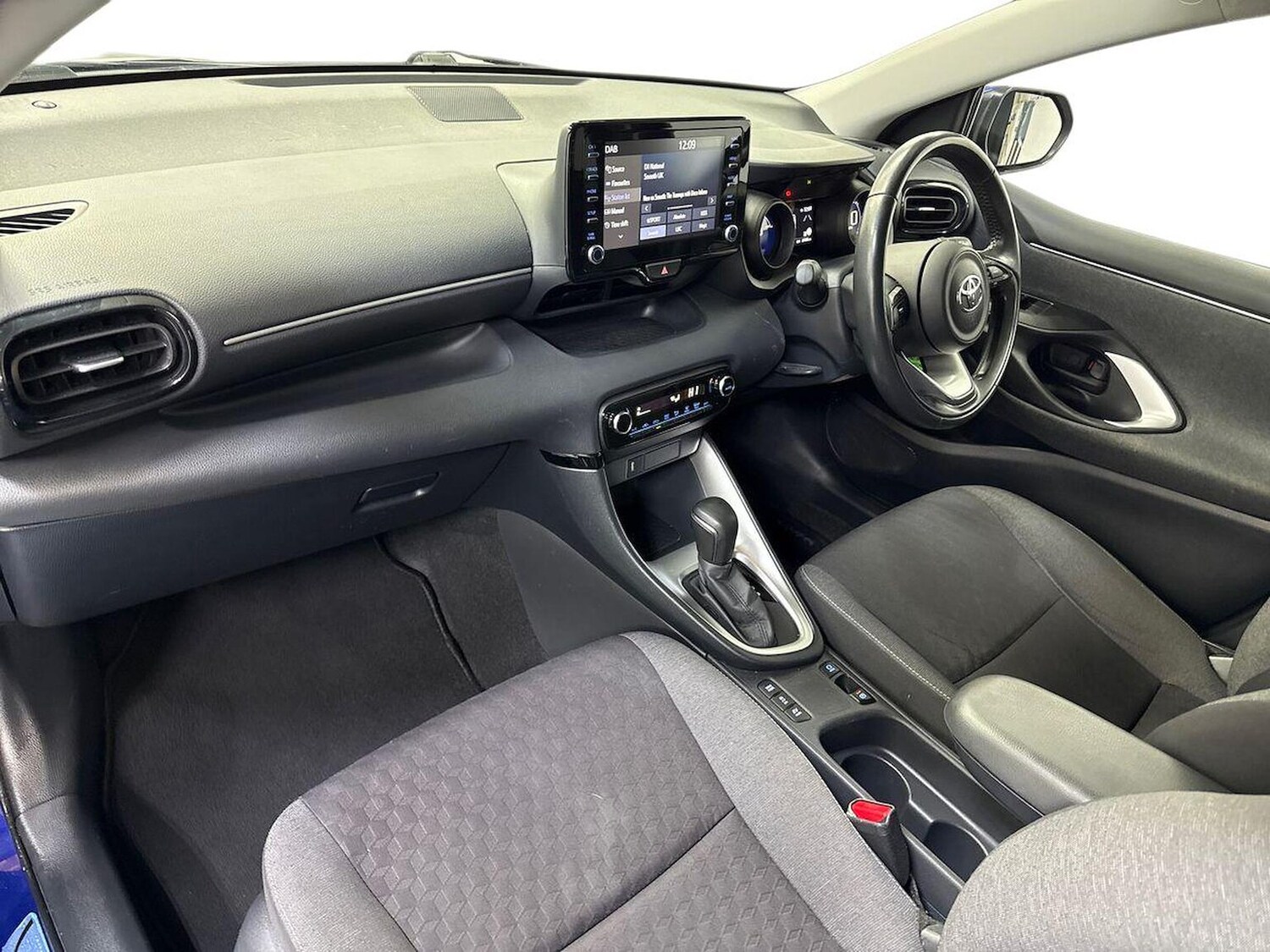 Used Toyota Yaris 2022 for sale - 78194193: Photo 7