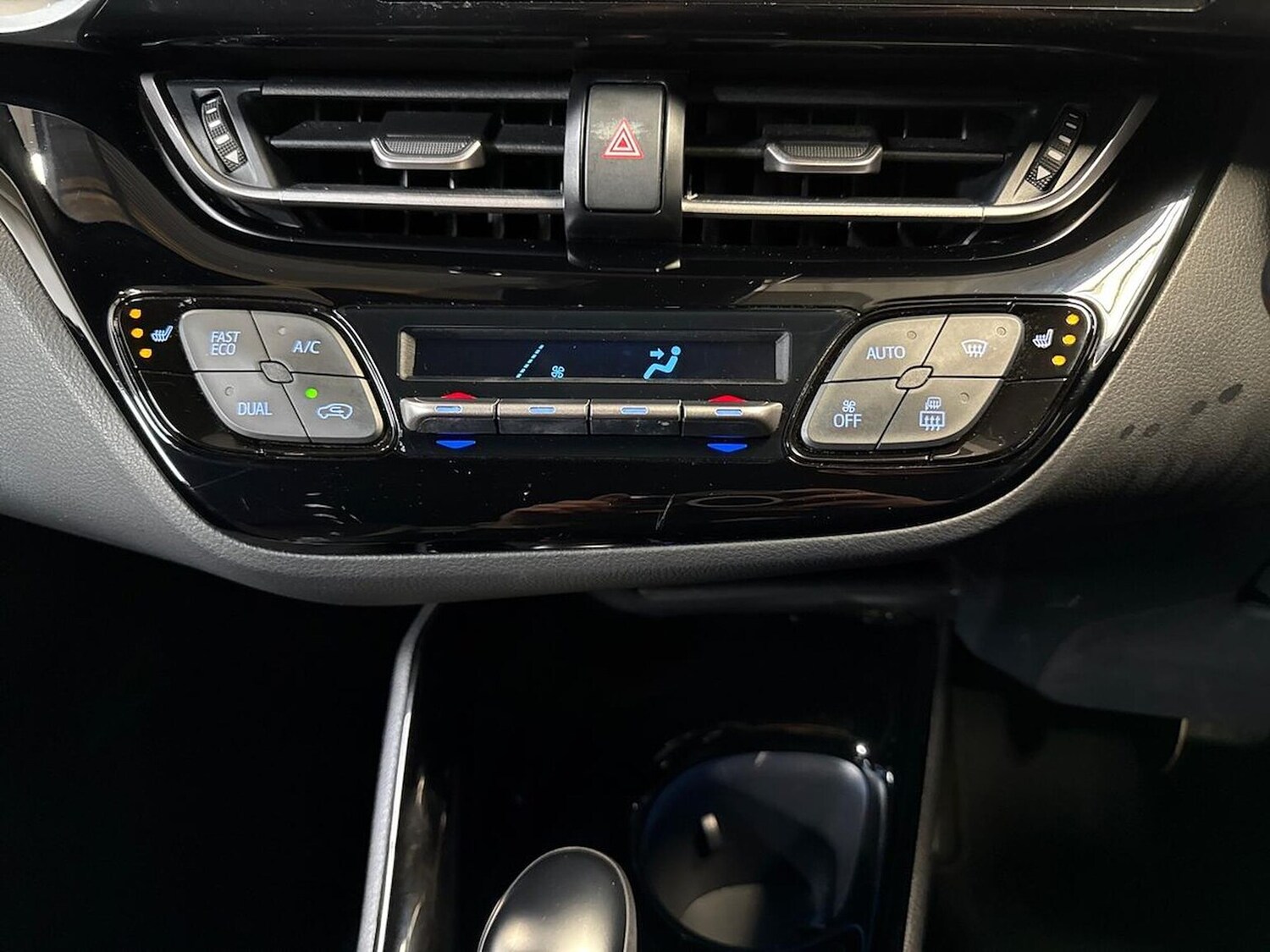 Used Toyota C-HR 2022 for sale - 76324581: Photo 12