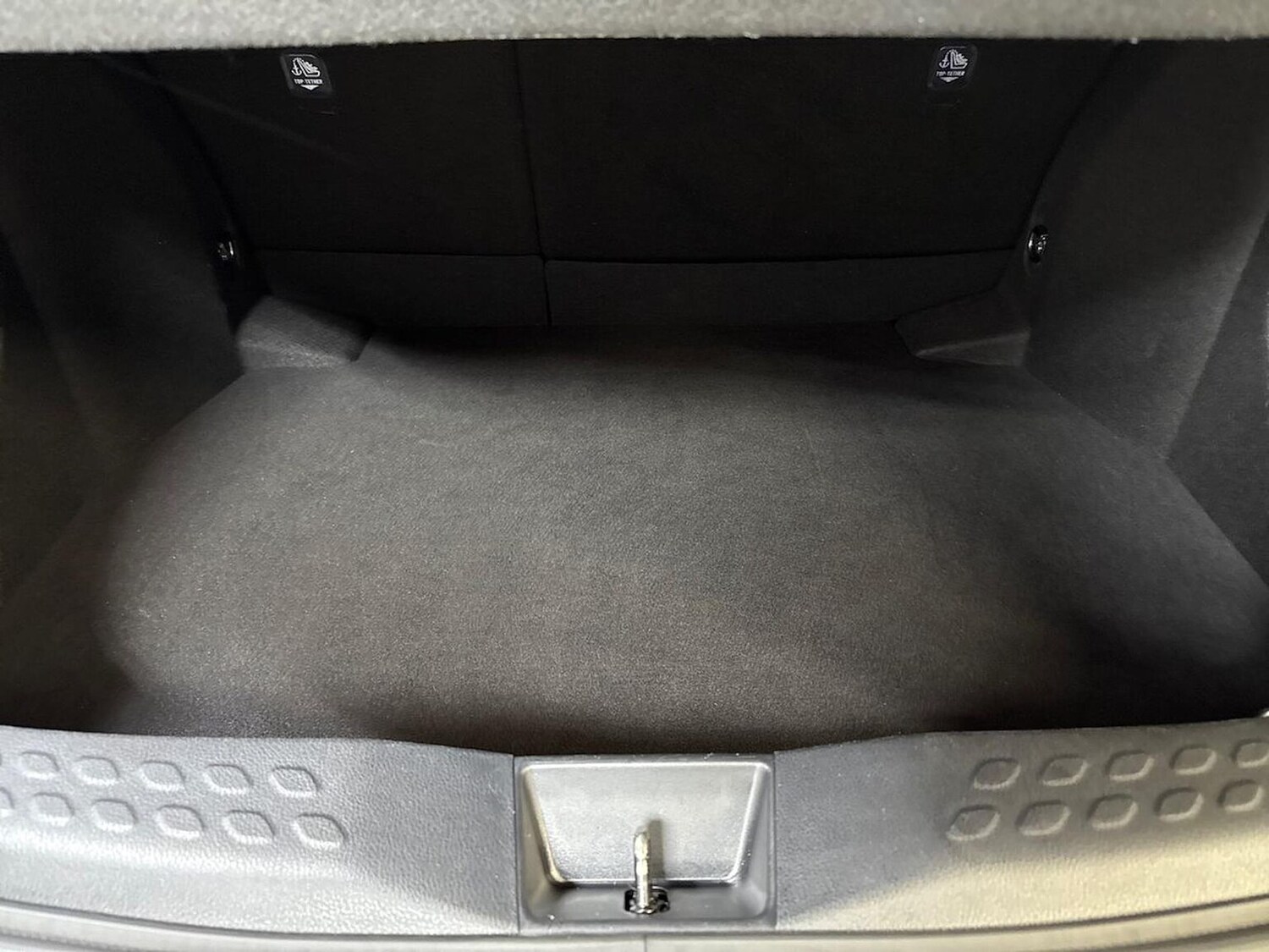 Used Toyota C-HR 2022 for sale - 76324581: Photo 17