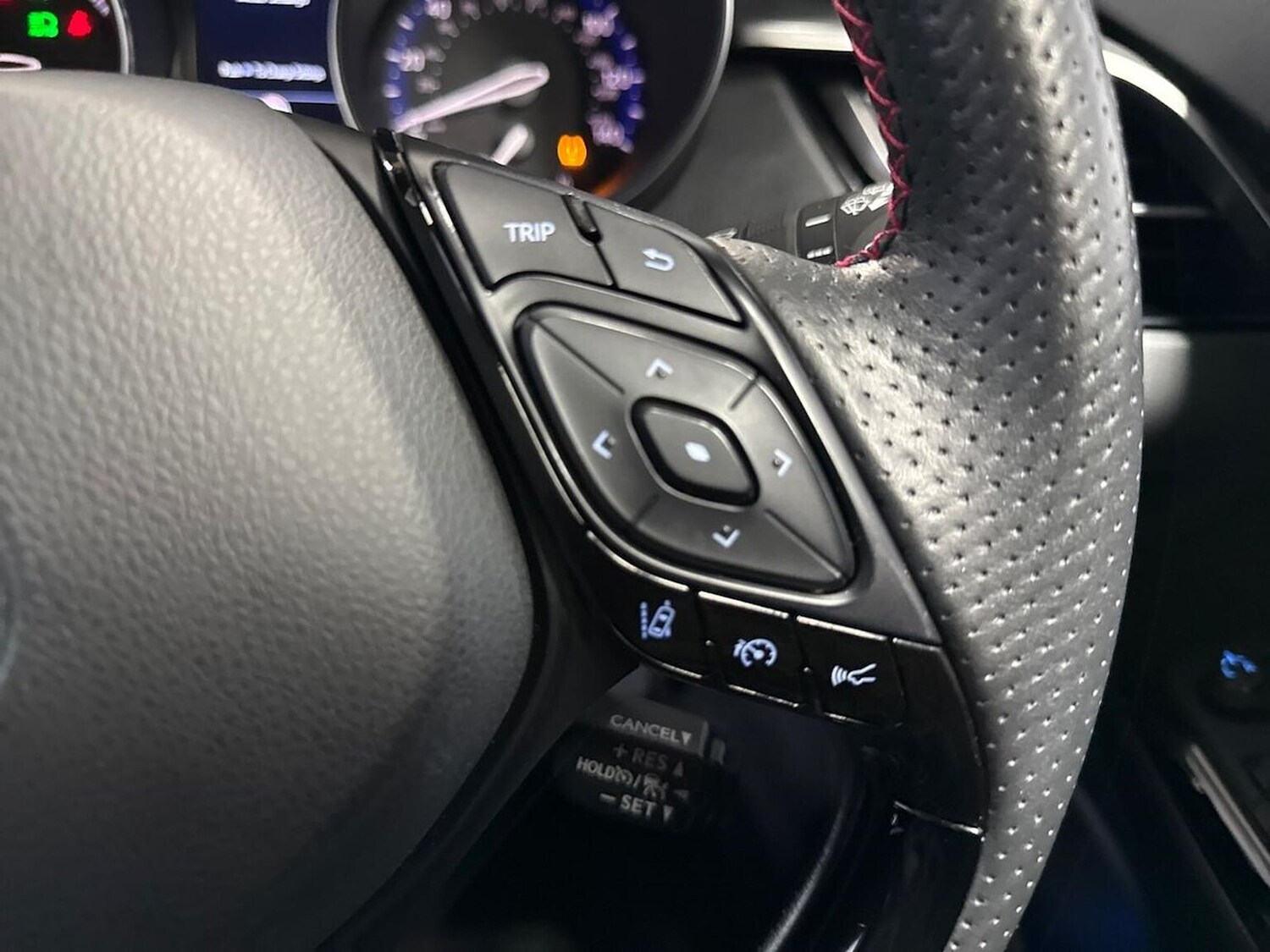 Used Toyota C-HR 2022 for sale - 76324581: Photo 25