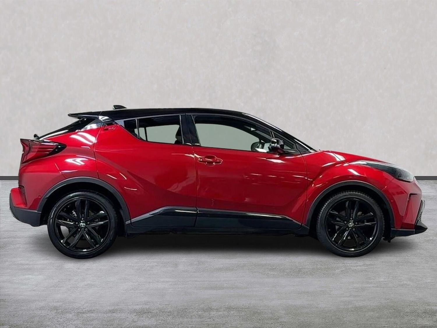 Used Toyota C-HR 2022 for sale - 76324581: Photo 3