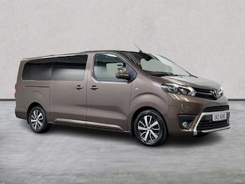Used Toyota PROACE CITY Verso 2019 for sale - 78408882: Photo