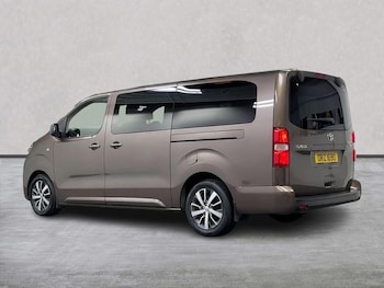 Used Toyota PROACE CITY Verso 2019 for sale - 78408882: Photo