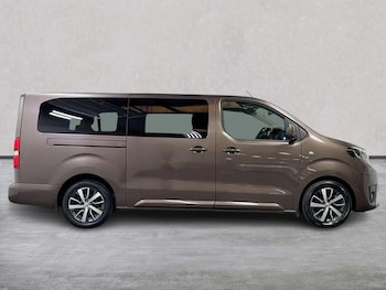 Used Toyota PROACE CITY Verso 2019 for sale - 78408882: Photo