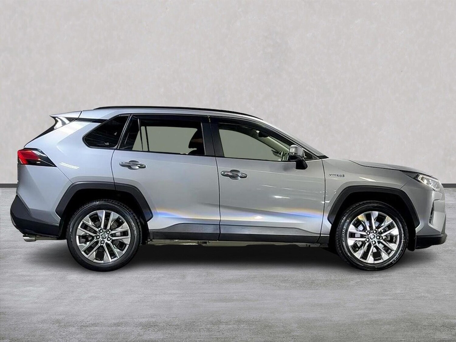 Used Toyota RAV4 2021 for sale - 76681693: Photo 3