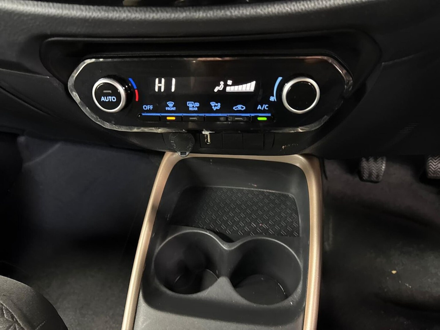 Used Toyota Aygo X 2023 for sale - 78121845: Photo 24