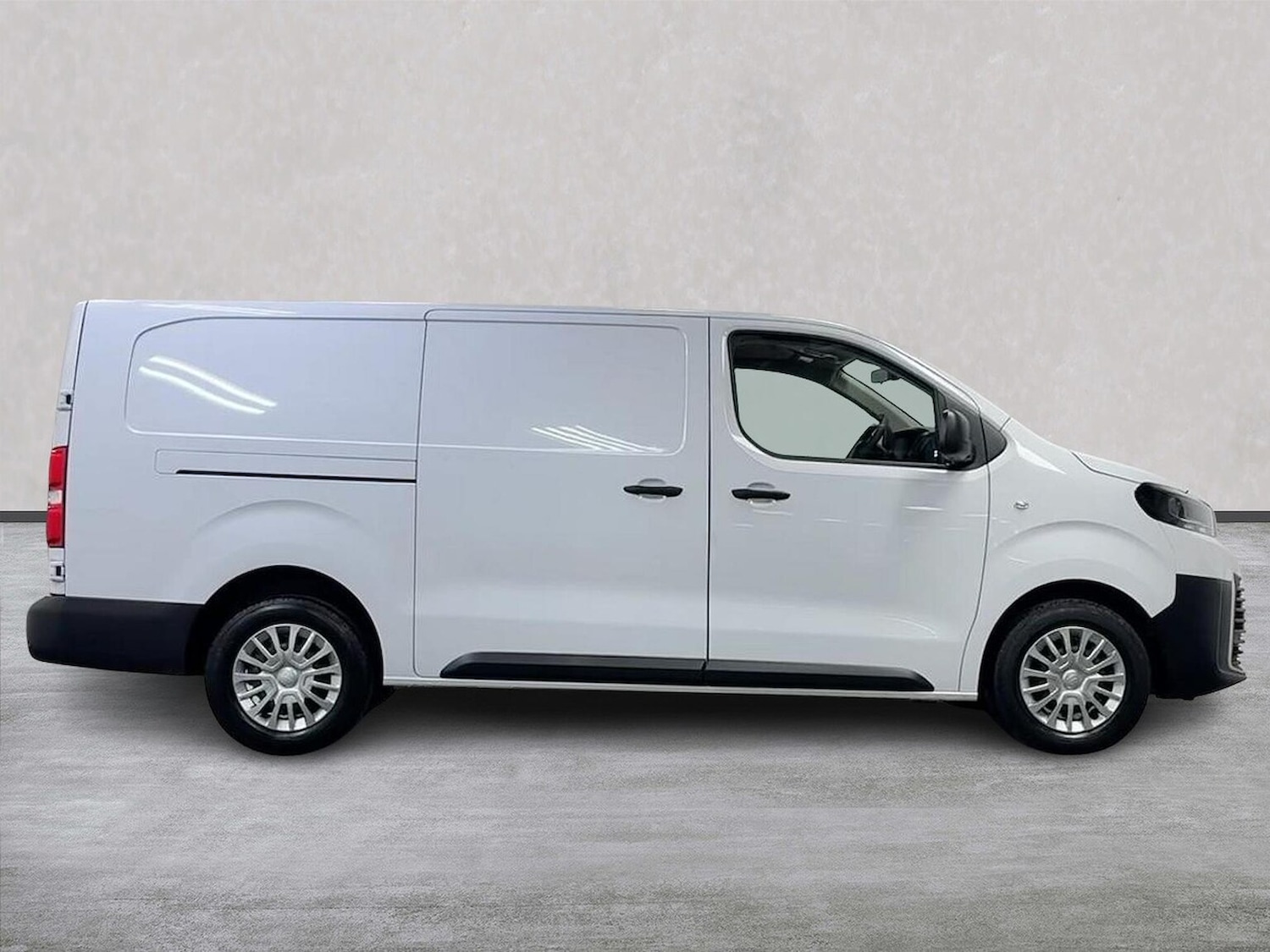 Used Toyota ProAce 2024 for sale - 77789529: Photo 3