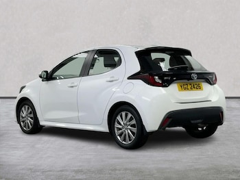 Used Toyota Yaris 2022 for sale - 79330264: Photo