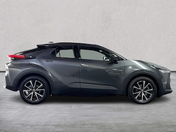 Used Toyota C-HR 2025 for sale - 79150882: Photo