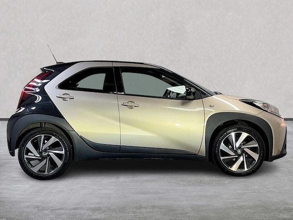 Used Toyota Aygo X 2024 for sale - 75694773: Photo 3