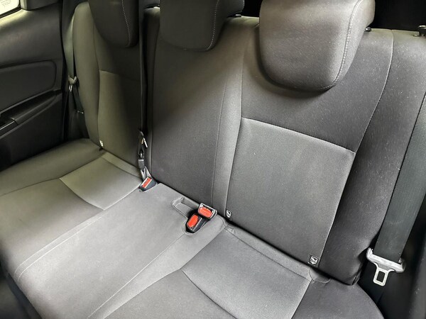 Used Toyota Yaris 2018 for sale - 76102481: Photo 16