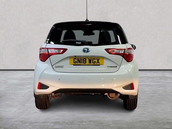 Used Toyota Yaris 2018 for sale - 76102481: Photo 18