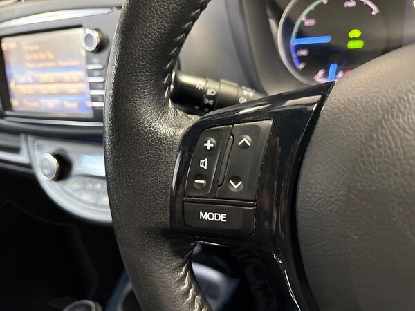 Used Toyota Yaris 2018 for sale - 76102481: Photo 24