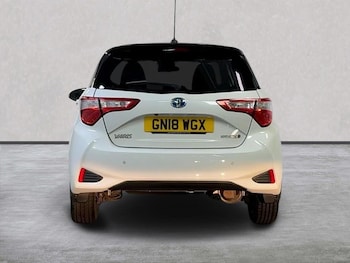 Used Toyota Yaris 2018 for sale - 76102481: Photo 4