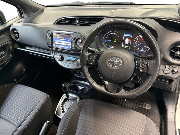 Used Toyota Yaris 2018 for sale - 76102481: Photo 8